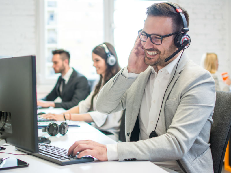 Nos spécialistes sont formés spécialement pour faire face à tous les types de problèmes informatiques